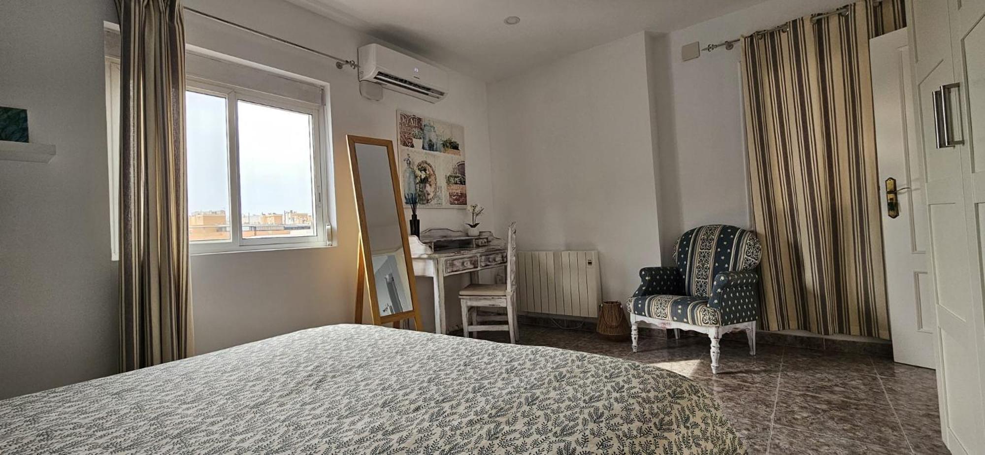 Apartamento Amazing Penthouse With Views To The Castle Alicante Exterior foto